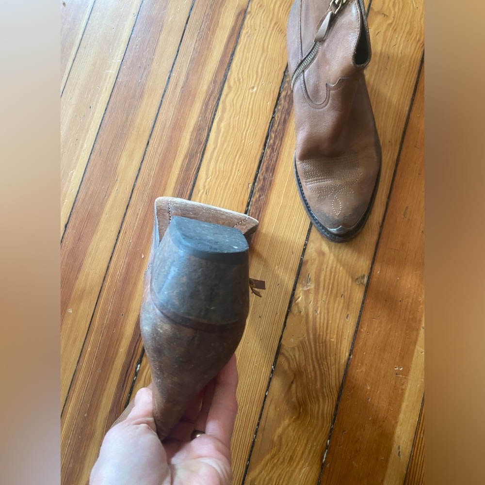 Golden Goose distressed brown leather cowboy western booties - Picture 5 of 10